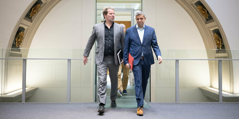 Das Bild zeigt die Fraktionschefs von CDU und SPD, Dirk Stettner und Raed Saleh, am Montag im Abgeordnetenhaus