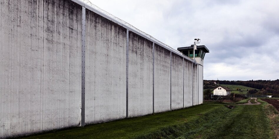 Gefängnismauer der JVA Diez