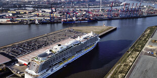 Blick auf den Hamburger Hafen