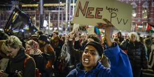 Demonstranten gegen Wilders in Amsterdam