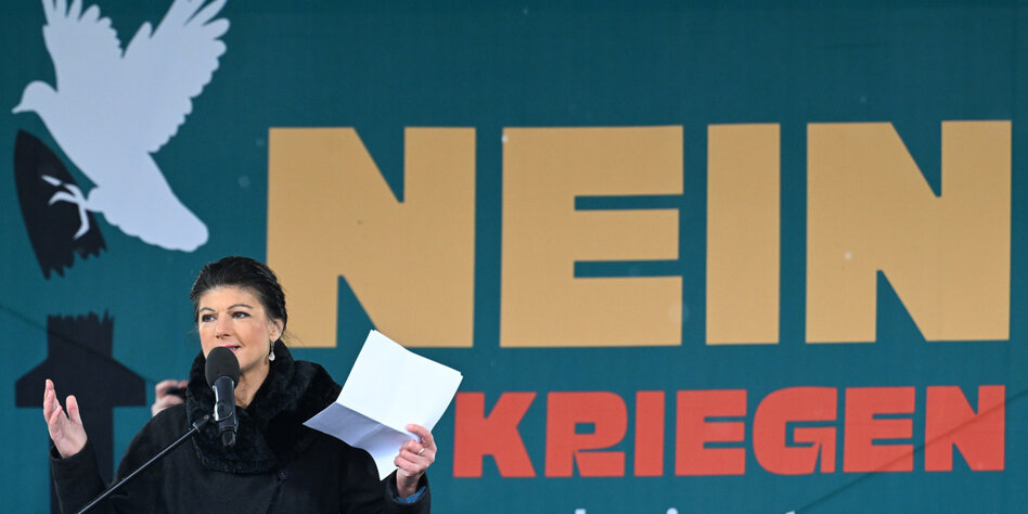 „Friedensdemonstration“ in Berlin: Wagenknecht vor ihrer Klientel