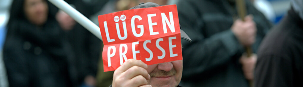 Rechte rufen gerne "Lügenpresse", wenn ihnen die Berichterstattung nicht passt