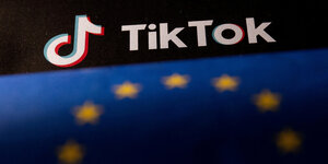 TikTok Logo hiner EU Sternen