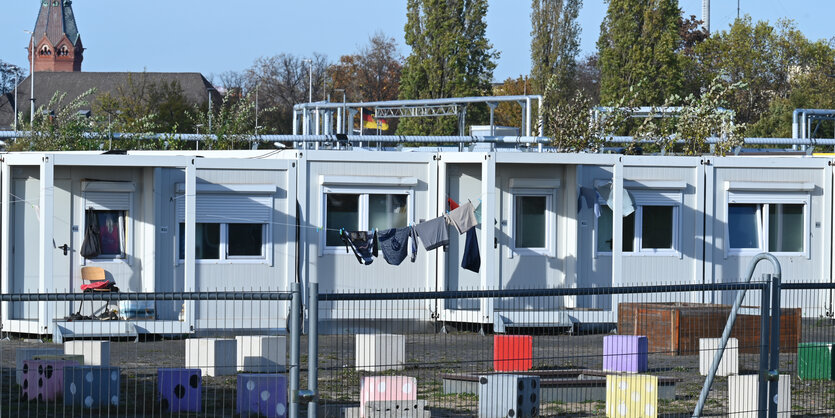 Container auf dem Tempelhofer Feld