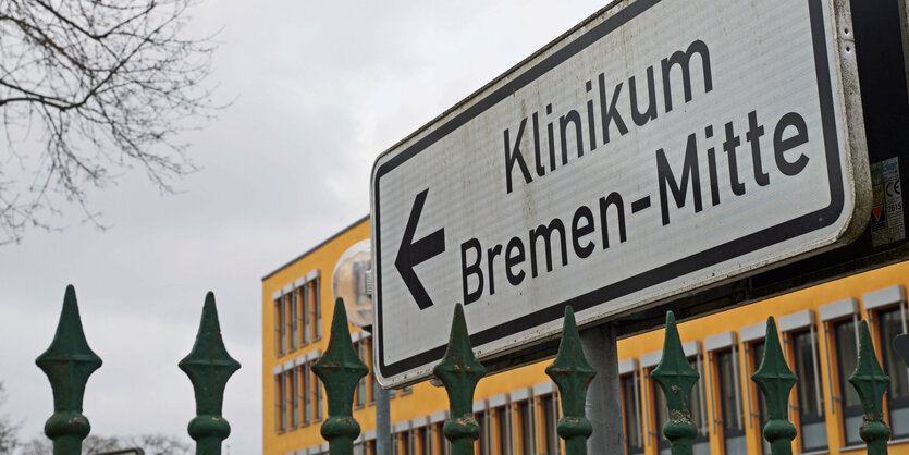 Eine Ausschilderung zum Klinikum Bremen-Mitte