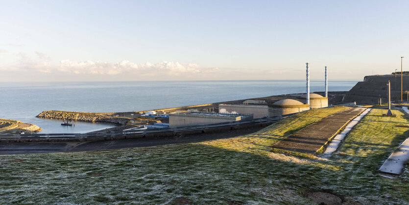 Atomkraftwerk am Meer