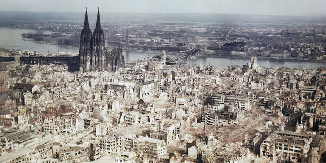 Ruinen vor dem Kölner Dom