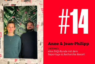 Anne Fromm und jean-Philipp Baeck stehen in der geöffneten Tür