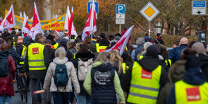 Streikende auf den Straßen setzen sich für ihre Recht ein