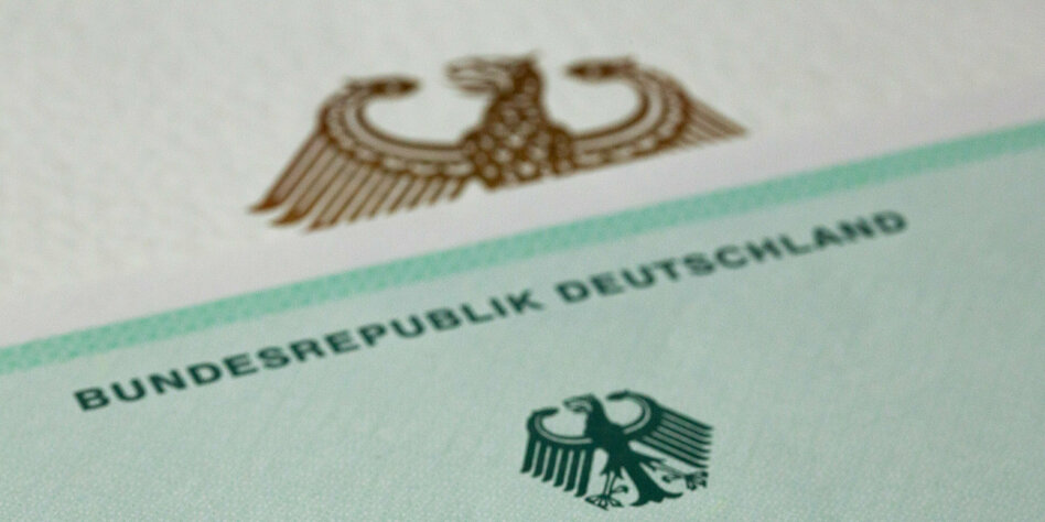 Deutsche Migrationspolitik: Schnelle Einbürgerung, schnelle Ausweisung