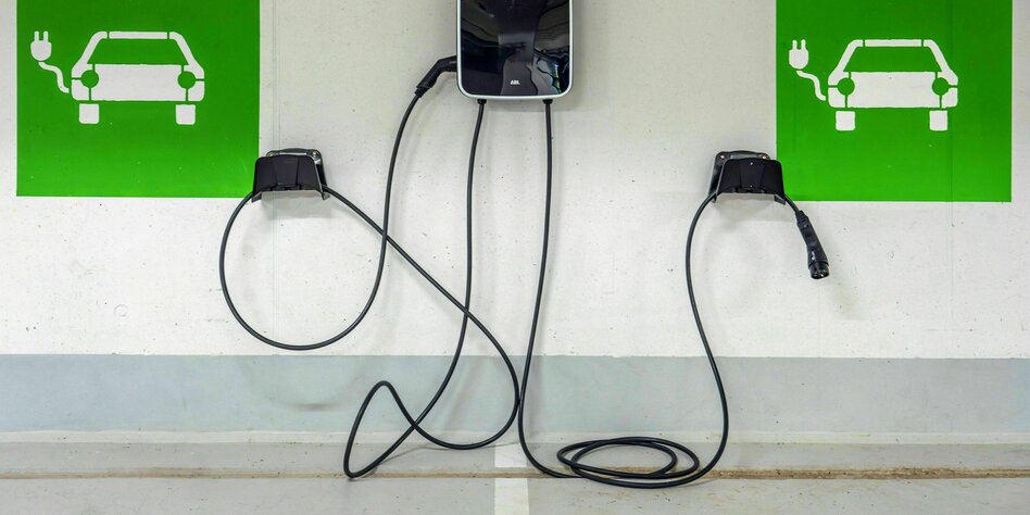 Prognose zu Energiebedarf von E-Autos: Stromer brauchen viel Erneuerbare 