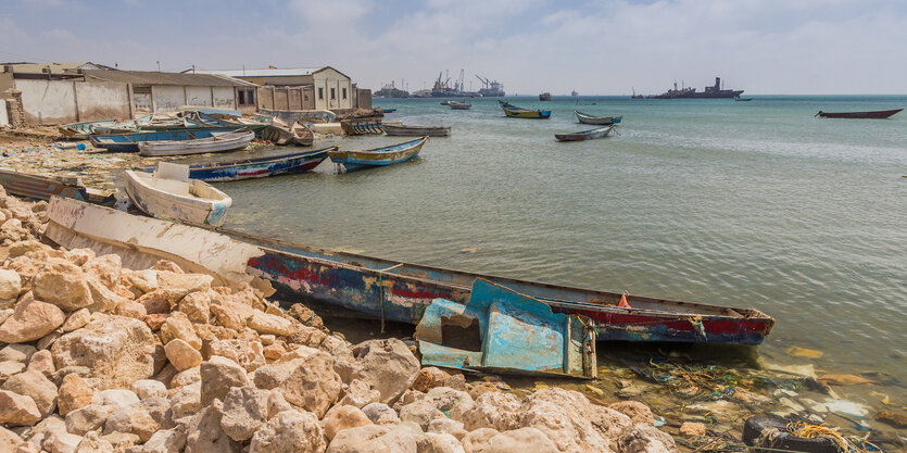 Kleine Fischerboote in Berbera