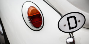 Heck eines VW-Käfers mit Kennzeichen "D"
