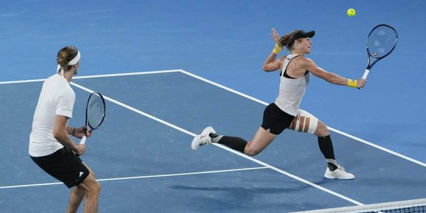 Stark am Netz: Laura Siegemund mit Mixed-Partner Alexander Zverev.