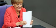 Angela Merkel lachend