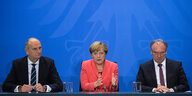 Brandenburgs Ministerpräsident Dietmar Woidke, Kanzlerin Angela Merkel und Sachsens Landeschef Reiner Haseloff