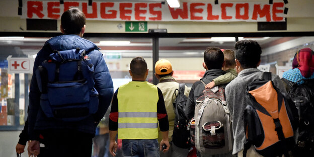 Flüchtlinge am Hauptbahnhof in Flensburg.