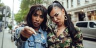 Portrait der Rapperinnen Eunique und Lady Bitch Ray