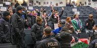 Polizei löst die Besetzung eines Hörsaals an der Freien Universität auf