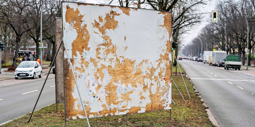 Großplakatwand ohne Plakat