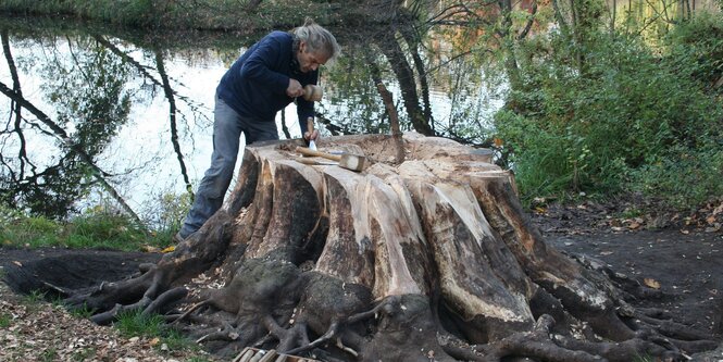 Das Bild zeigt Olivier Jaffrot bei der Arbeit