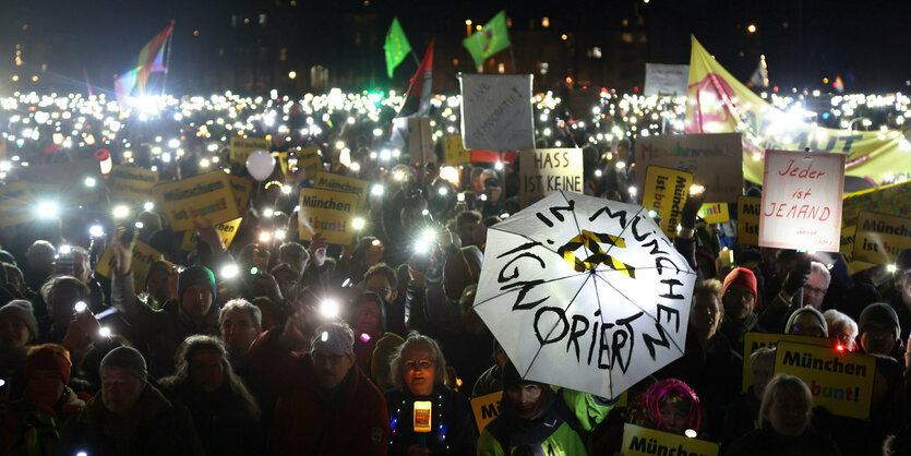 Demonstration "Lichtermeer"