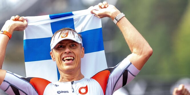 Alexander Stubb als Teilnehmer bei einer Sportveranstaltung.