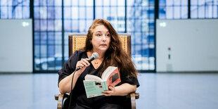 Tania Bruguera bei einer Performance.