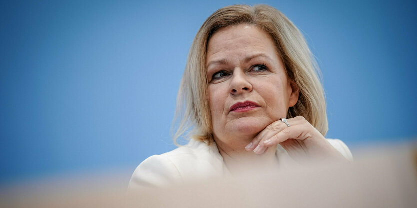 Nancy Faeser in der Bundespressekonferenz