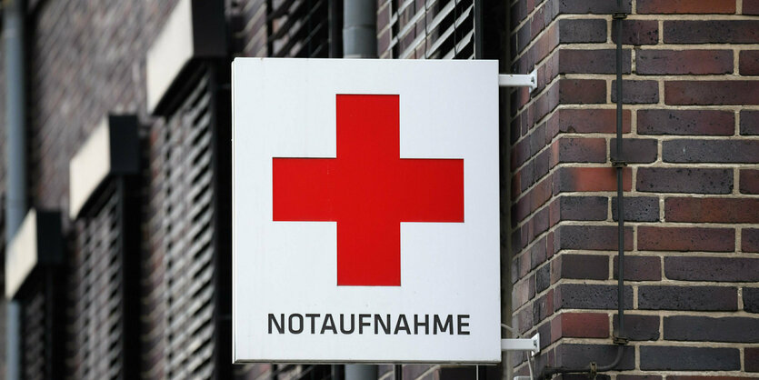 Ein Schild mit der Aufschrift «Notaufnahme»