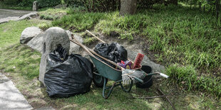 Arbeitspause im Britzer Garten, der von der Grün Berlin GmbH betrieben wird