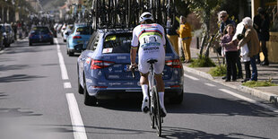 Der Radprofi Mathieu van der Poel beim Klassiker Mailand-San Remo