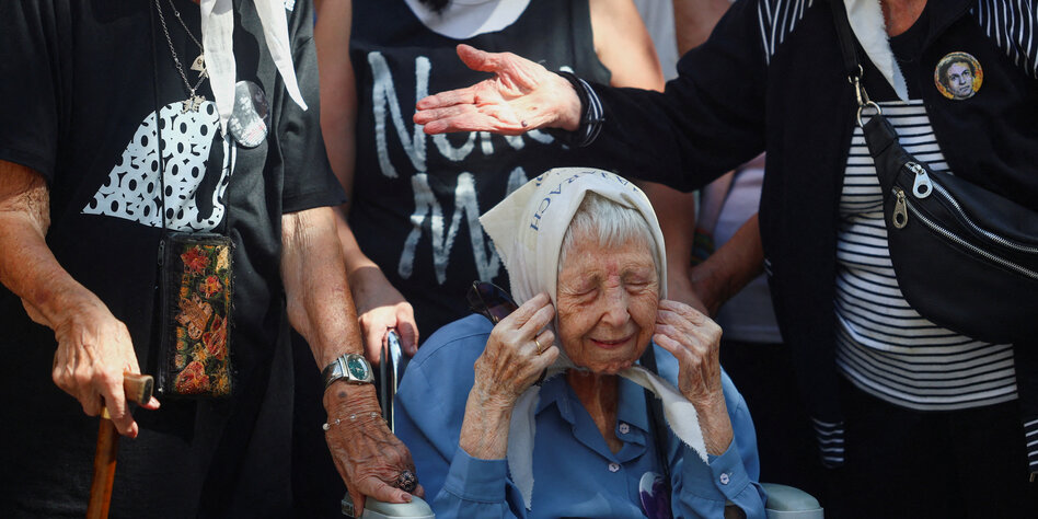 Aniversario del golpe militar: Protestas contra Miley en Argentina