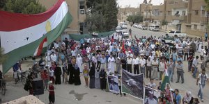 Demonstration gegen Assad in Qamishli