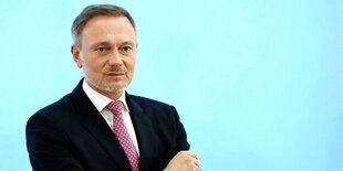 Christian Lindner wirkt genervt