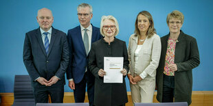 Achim Truger, Martin Werding, Monika Schnitzer, Vorsitzende, Ulrike Malmendier und Veronika Grimm