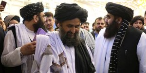 Führungskräfte der Taliban während einer Messe
