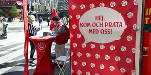 Stand bei einem Straßenwahlkampf.