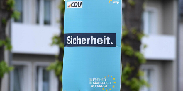 Ein Wahlplakat der CDU zur Europawahl 2024 mit der Aufschrift: Sicherheit.