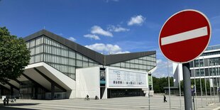 Die Grugahalle in Essen in der Frontalansicht