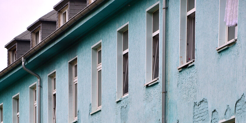 Die Fassade der Flüchtlingsunterkunft in Saalfeld.