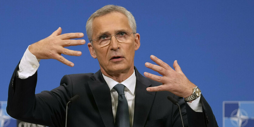 Nato-Generalsekretär Stoltenberg bei einer Pressekonferenz.