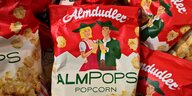 Eine Packung "Almdudler-Popcorn"