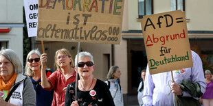 Protestierende gegen rechts in Sonneberg