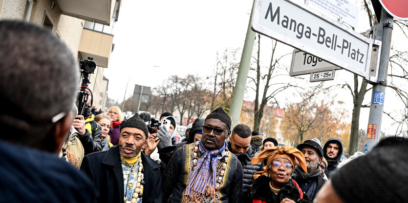 Umbenennung Manga-Bell-Platz