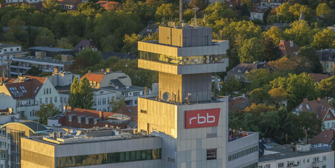 Das RBB-Gebäude in RBB in der Masurenalle in Berlin-Charlottenburg