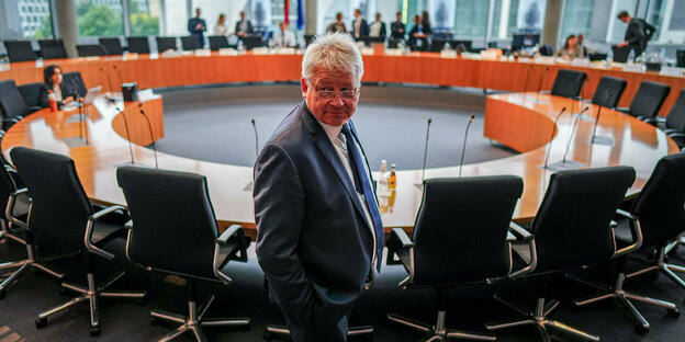 Bruno Kahl, Präsident des Bundesnachrichtendienstes, kommt als Zeuge zur öffentlichen Zeugenvernehmung des 1. Untersuchungsausschusses «Afghanistan» des Bundestags.