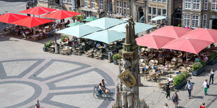 Außengastronomie auf dem Bremer Marktplatz