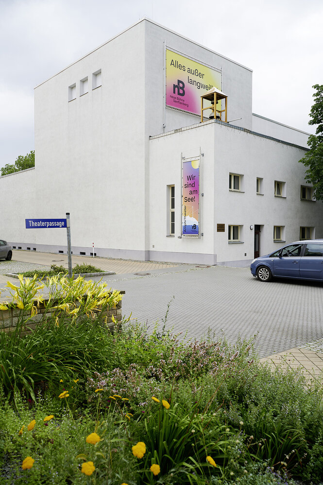 Aussenansicht des Theaters in Senftenberg