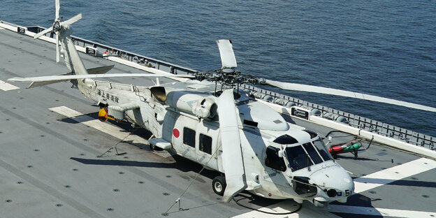 Anti-U-Boot-Hubschrauber auf dem japanischen Hubschrauberträger JS Izumo im Juli 2019